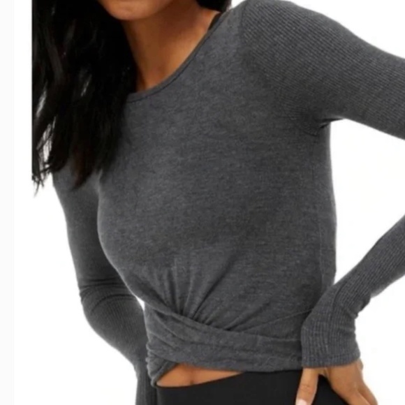 Alo Yoga Twist Front Long Sleeve Top - Medium - Picture 2 of 5
